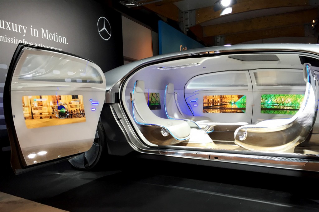 mercedes_benz_connected_car_F_015