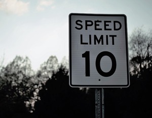 speed limit 10 sign